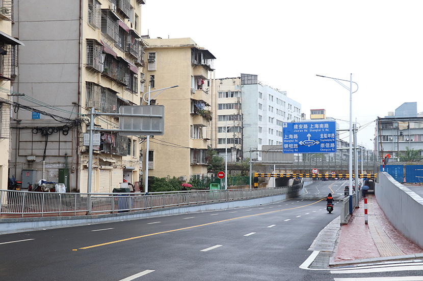 建安路下穿立交順利建成通車